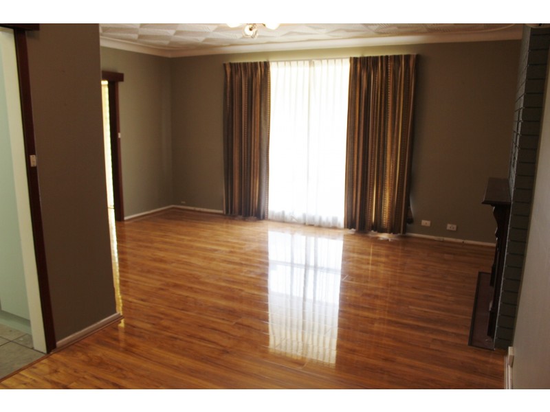 449 Morrison Road, Swan View WA 6056