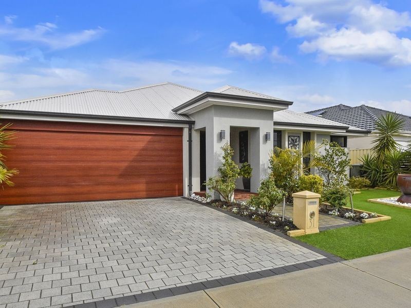 31 Syme Road, Alexander Heights WA 6064