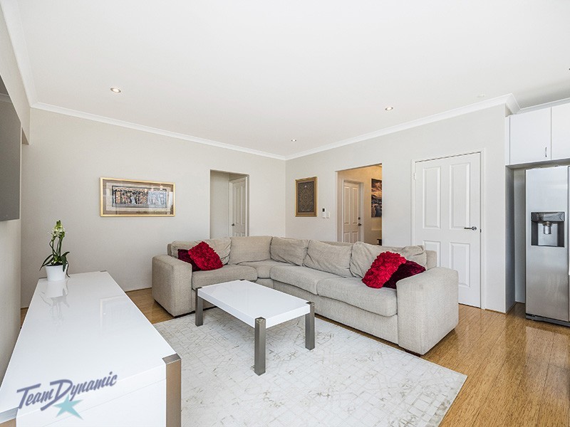 6 Caraway Gate, Stirling WA 6021