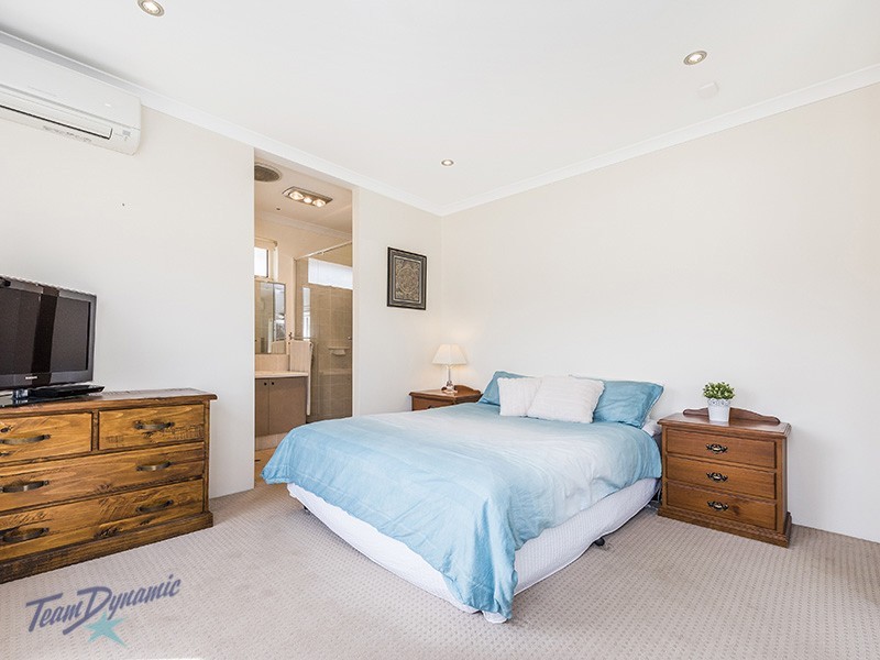 6 Caraway Gate, Stirling WA 6021