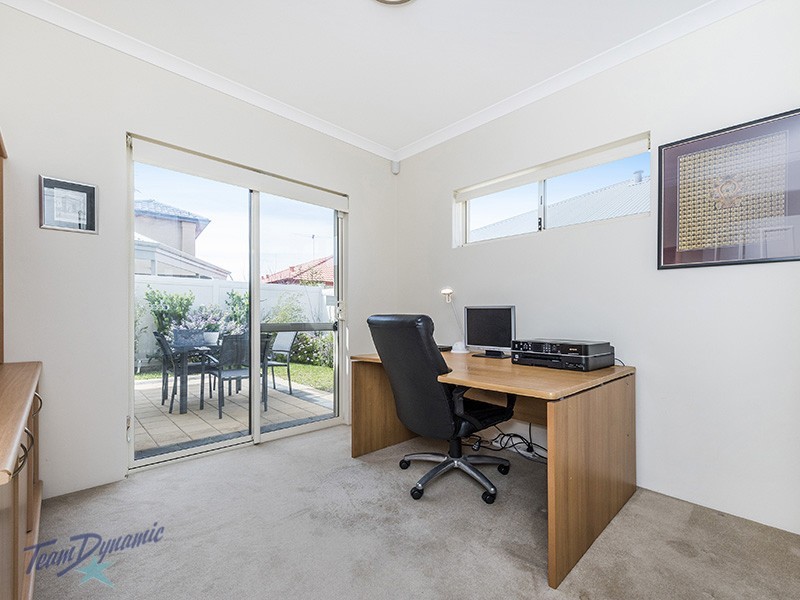 6 Caraway Gate, Stirling WA 6021