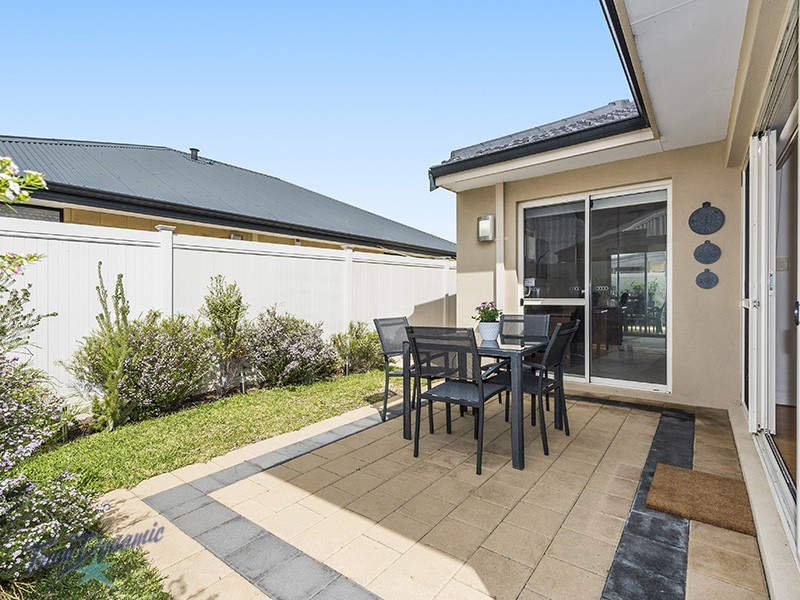 6 Caraway Gate, Stirling WA 6021
