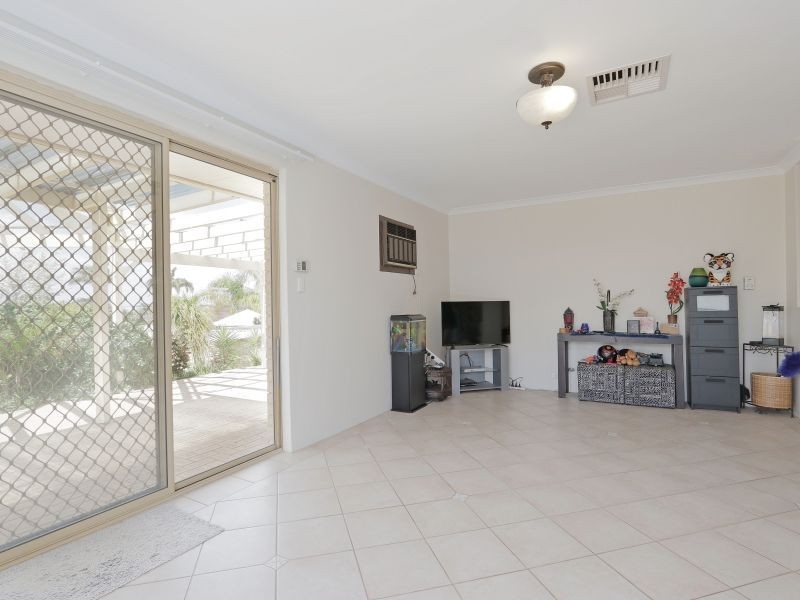 56 The Avenue, Alexander Heights WA 6064