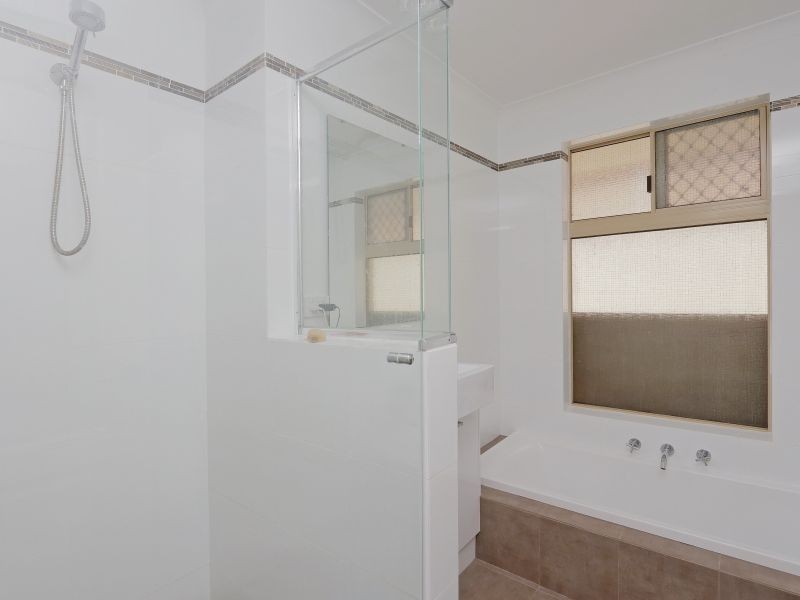 56 The Avenue, Alexander Heights WA 6064