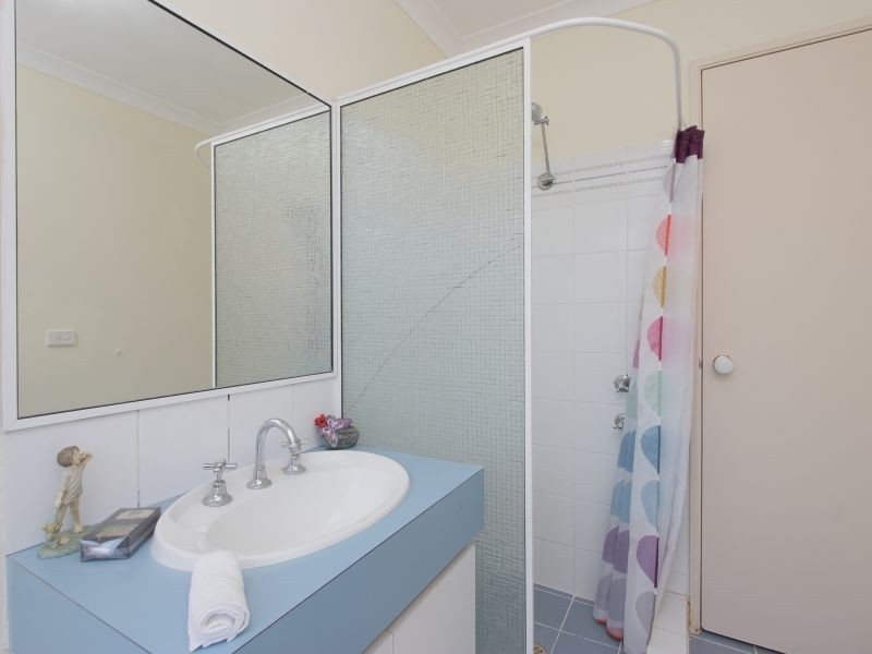 96 Azelia Street, Alexander Heights WA 6064