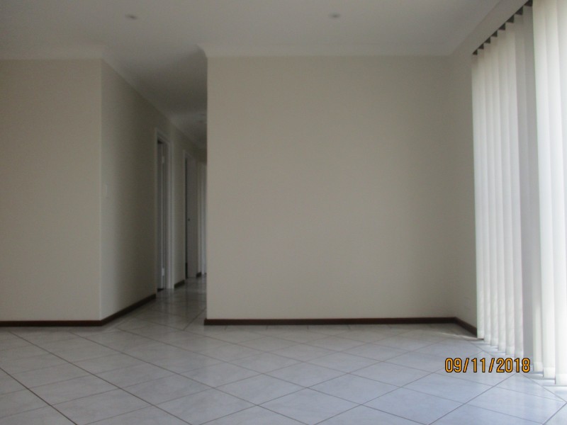 10A Kilkenny Place, Marangaroo WA 6064