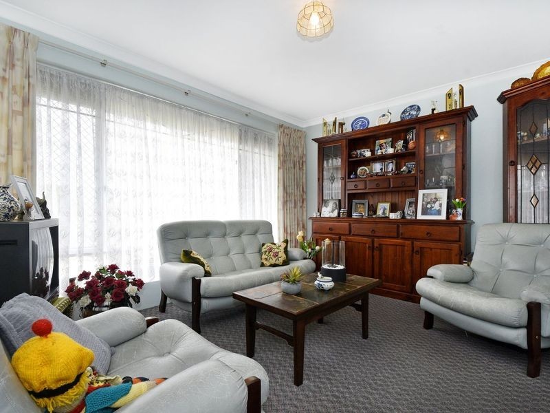 16 Pinetree Close, Alexander Heights WA 6064