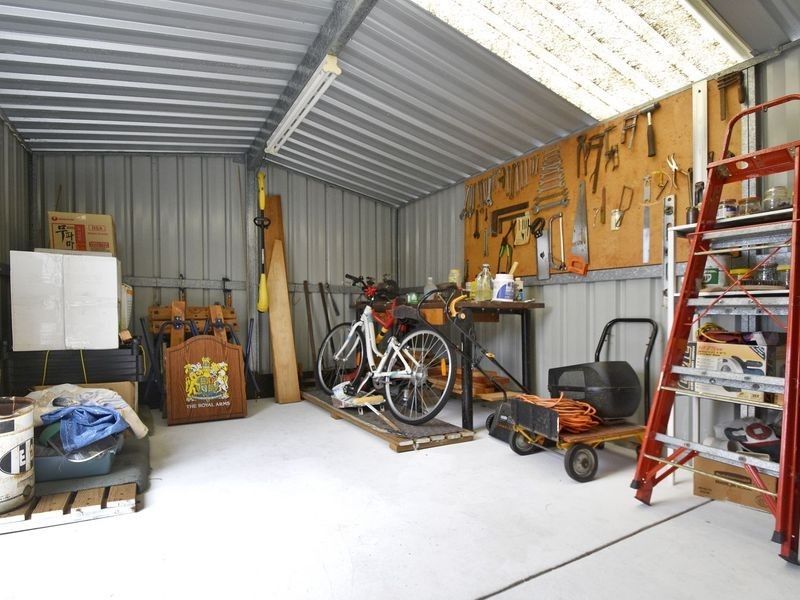 16 Pinetree Close, Alexander Heights WA 6064