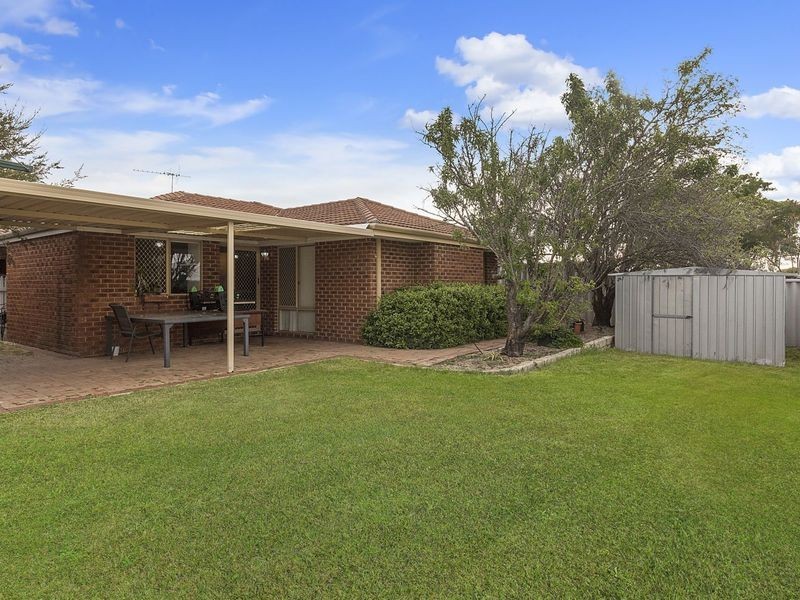 3 Redwood Court, Alexander Heights WA 6064