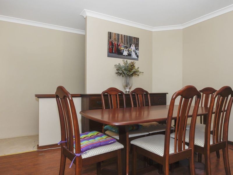 8 Cambrian Mall, Alexander Heights WA 6064