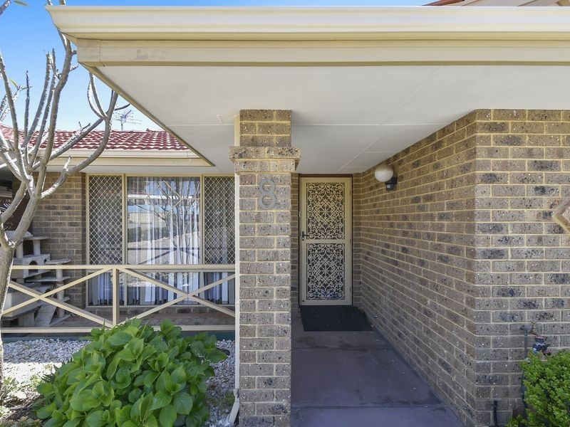 8 Cambrian Mall, Alexander Heights WA 6064