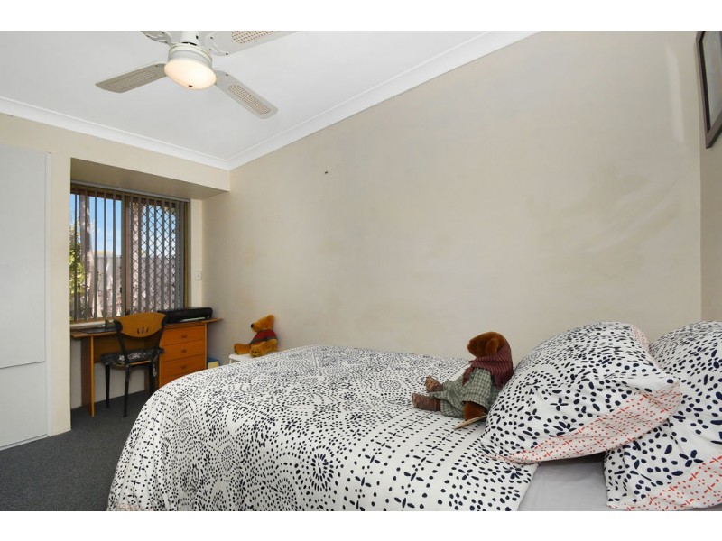 1 CARMIL PLACE, Alexander Heights WA 6064