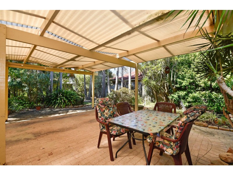 1 CARMIL PLACE, Alexander Heights WA 6064