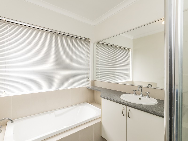 3 THOMAS HAMILTON AVENUE, Mirrabooka WA 6061