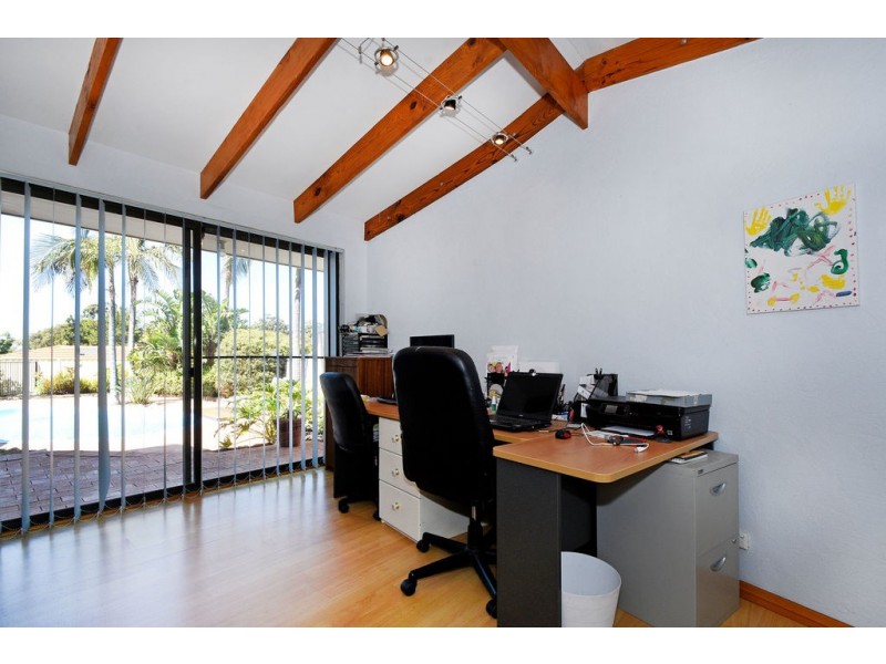 6 WOODSPRING GROVE, Ballajura WA 6066
