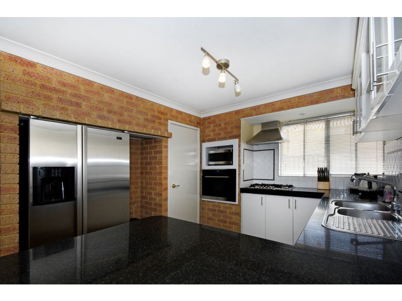 6 WOODSPRING GROVE, Ballajura WA 6066