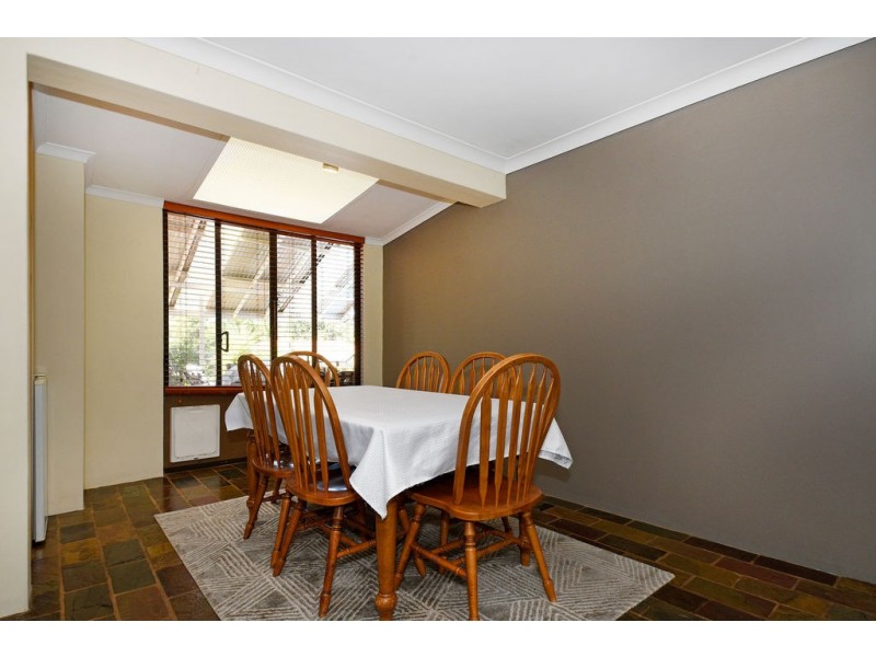 6 WOODSPRING GROVE, Ballajura WA 6066