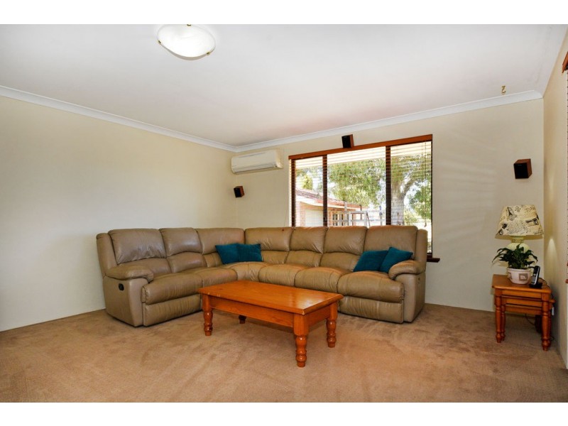 6 WOODSPRING GROVE, Ballajura WA 6066