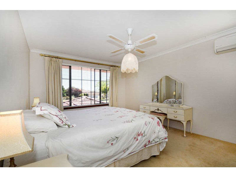 6 WOODSPRING GROVE, Ballajura WA 6066