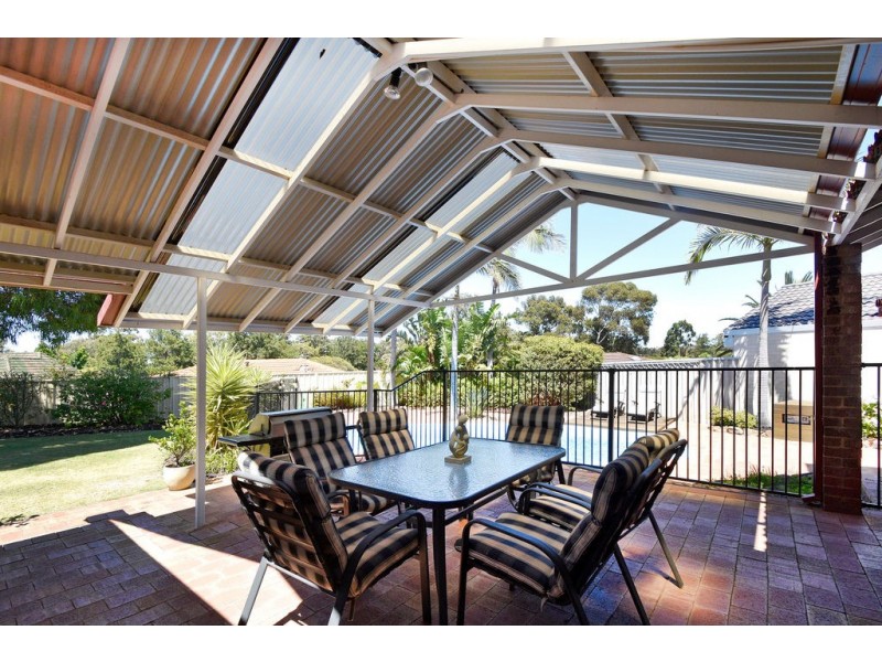 6 WOODSPRING GROVE, Ballajura WA 6066