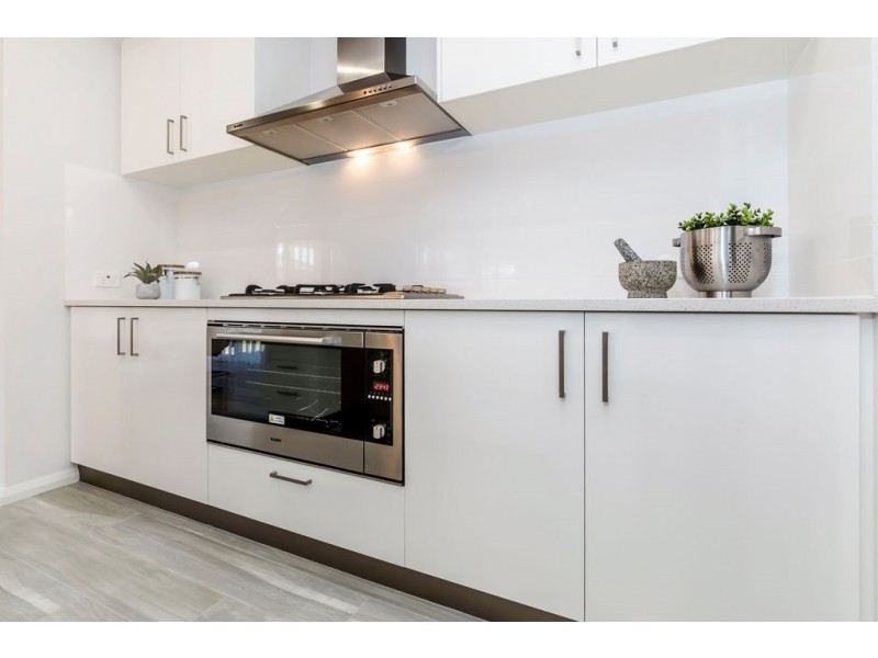 12 BARTLEY CHASE, Aveley WA 6069