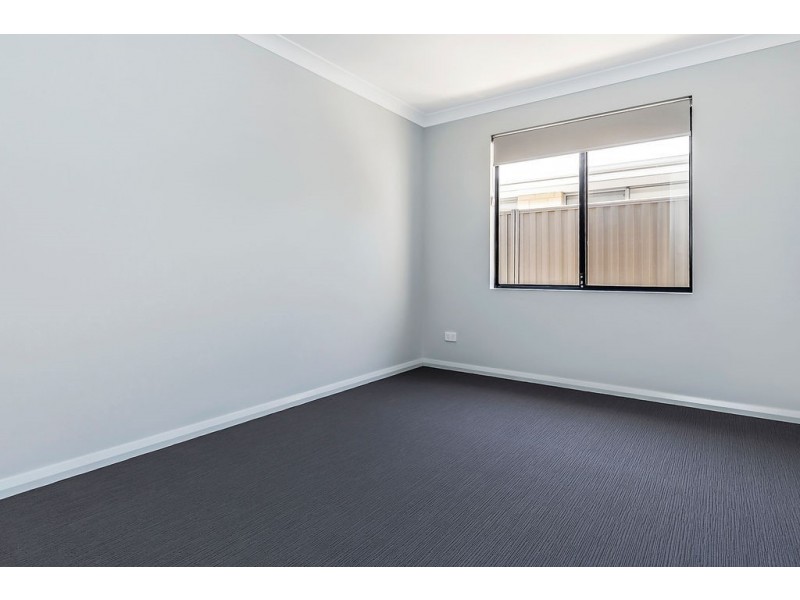 12 BARTLEY CHASE, Aveley WA 6069