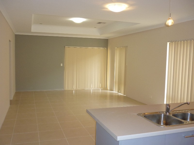 29 Bolton Way, Darch WA 6065