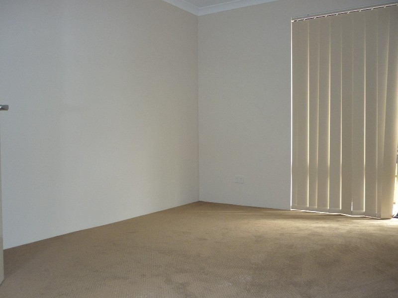 29 Bolton Way, Darch WA 6065