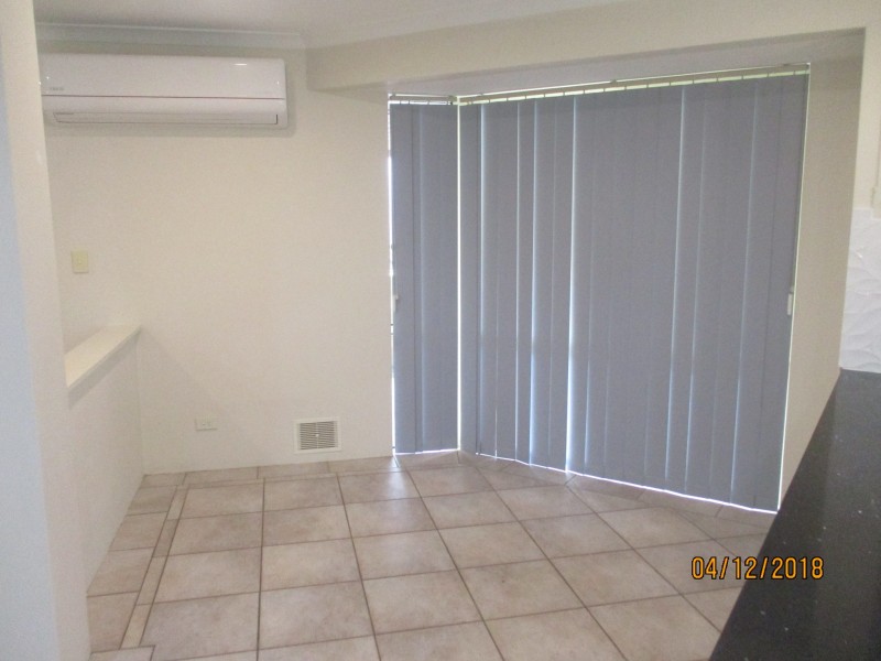 11 Deerina Green, Alexander Heights WA 6064