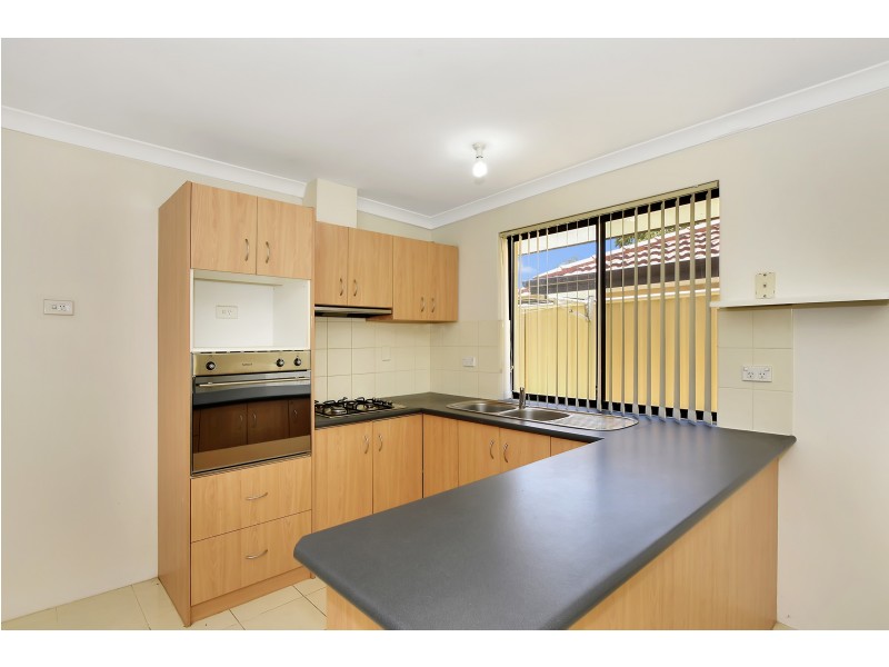 8 Bridal Crescent, Kenwick WA 6107