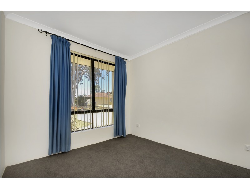 8 Bridal Crescent, Kenwick WA 6107