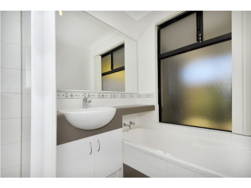 8 Bridal Crescent, Kenwick WA 6107