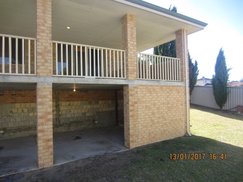 24 Josephine Way, Alexander Heights WA 6064