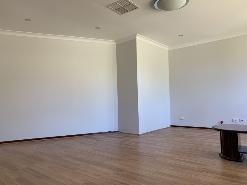 1 Lagoon Heights, Ballajura WA 6066