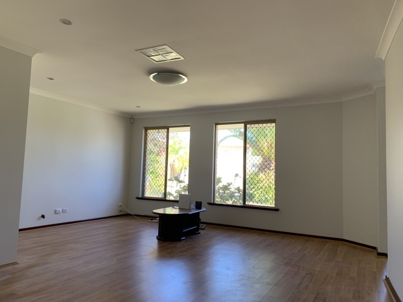 1 Lagoon Heights, Ballajura WA 6066