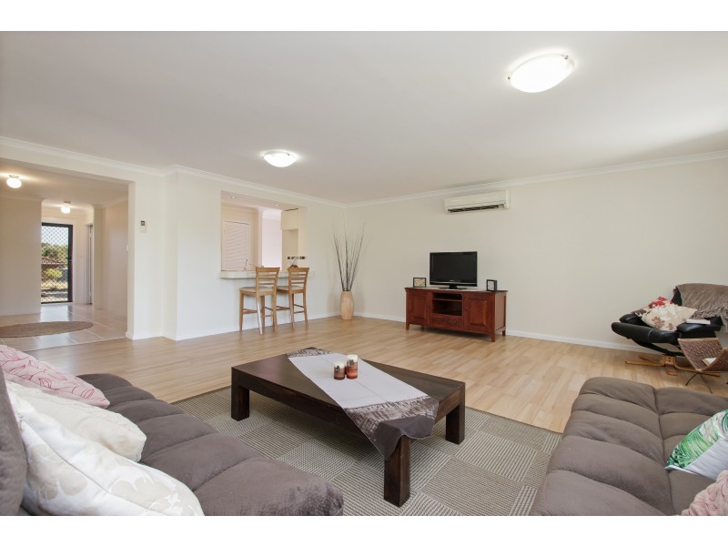 21 Cunningham Loop, Mirrabooka WA 6061