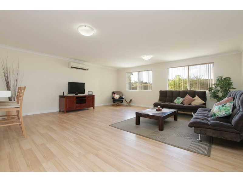 21 Cunningham Loop, Mirrabooka WA 6061