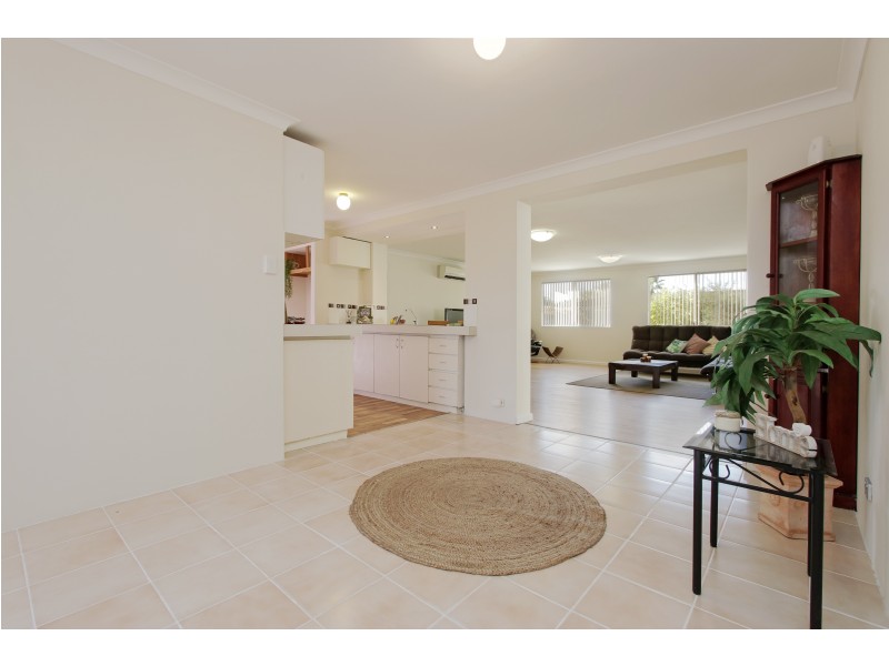21 Cunningham Loop, Mirrabooka WA 6061