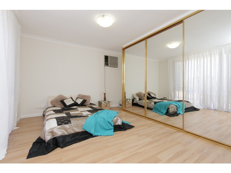 21 Cunningham Loop, Mirrabooka WA 6061