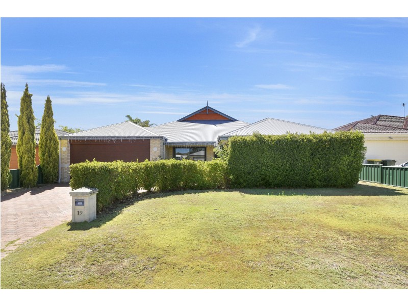 19 James Gilmour Way, Darch WA 6065