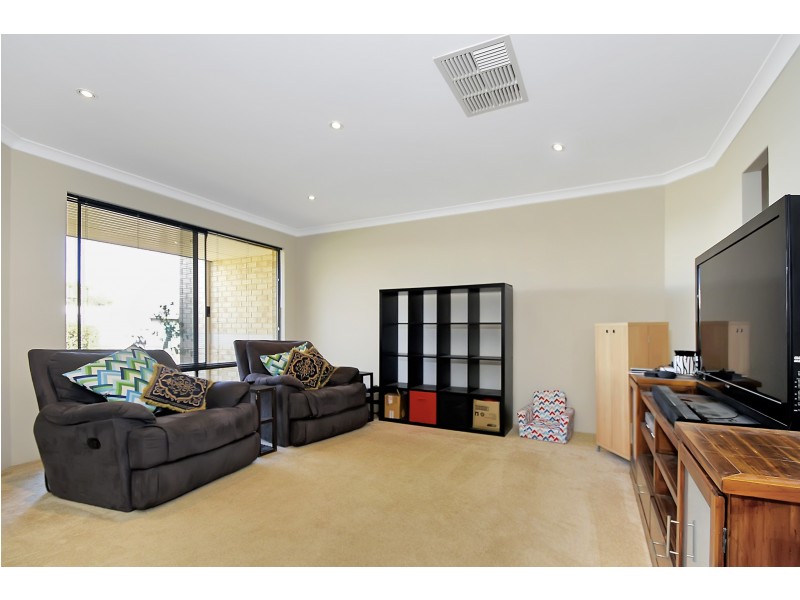 19 James Gilmour Way, Darch WA 6065