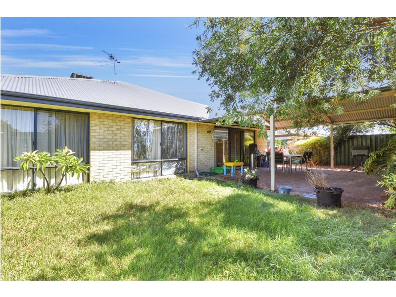 19 James Gilmour Way, Darch WA 6065