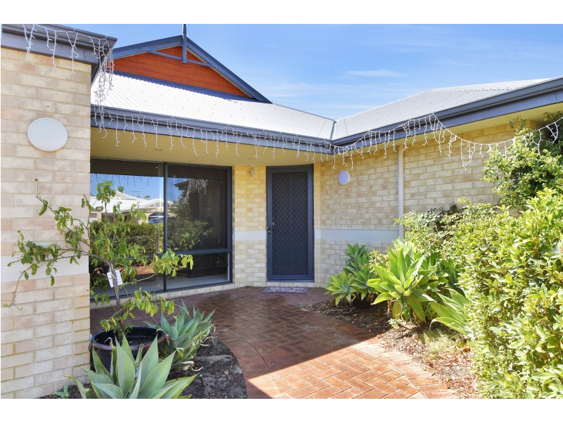 19 James Gilmour Way, Darch WA 6065