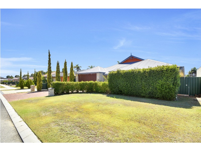 19 James Gilmour Way, Darch WA 6065