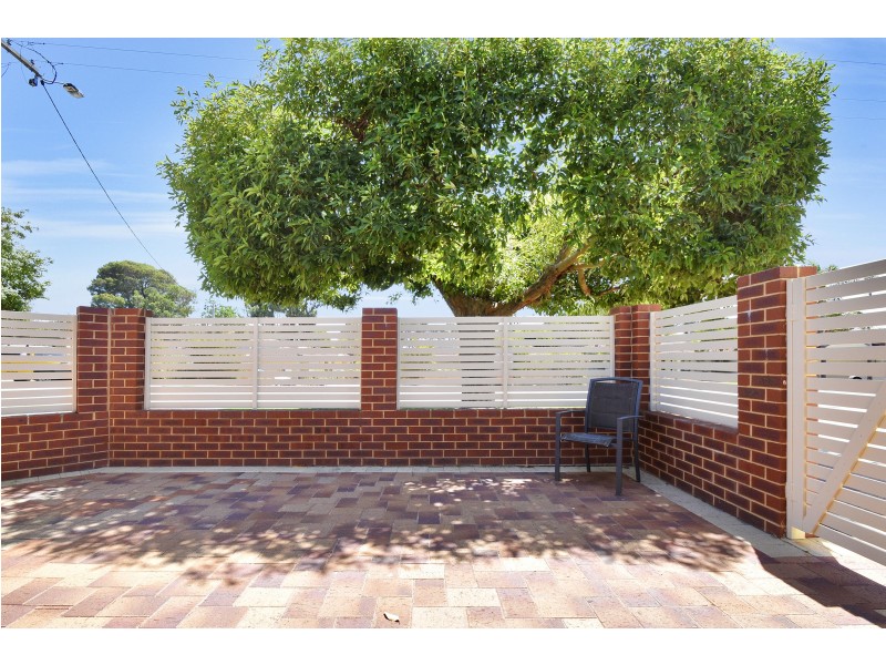 11A Ungaroo Road, Westminster WA 6061