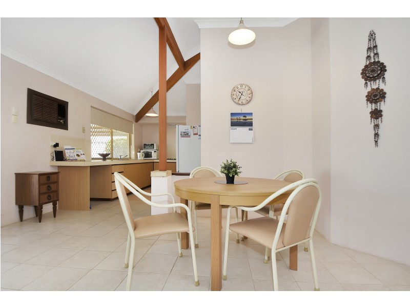 5 AZELIA STREET, Alexander Heights WA 6064