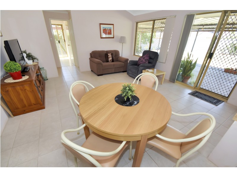 5 AZELIA STREET, Alexander Heights WA 6064