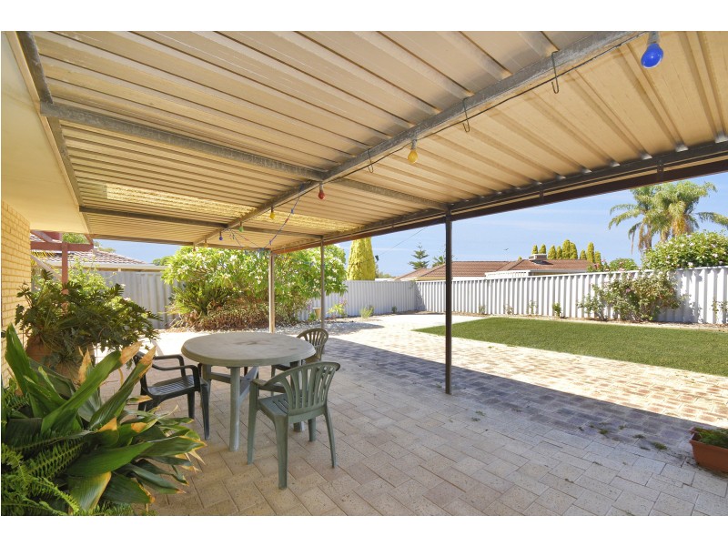 5 AZELIA STREET, Alexander Heights WA 6064