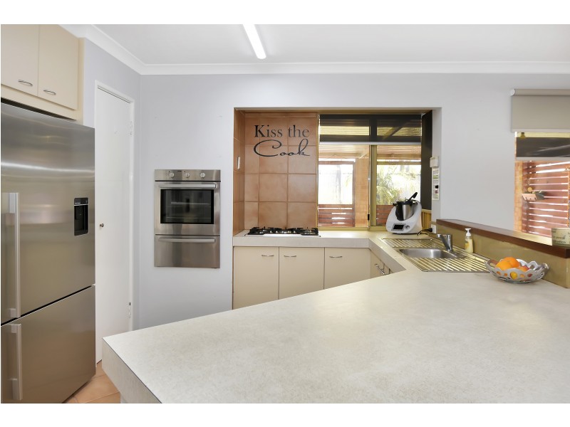 5 RIVER FIG PLACE, Alexander Heights WA 6064