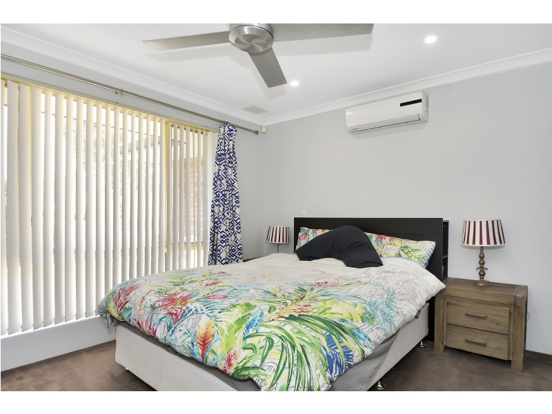 5 RIVER FIG PLACE, Alexander Heights WA 6064